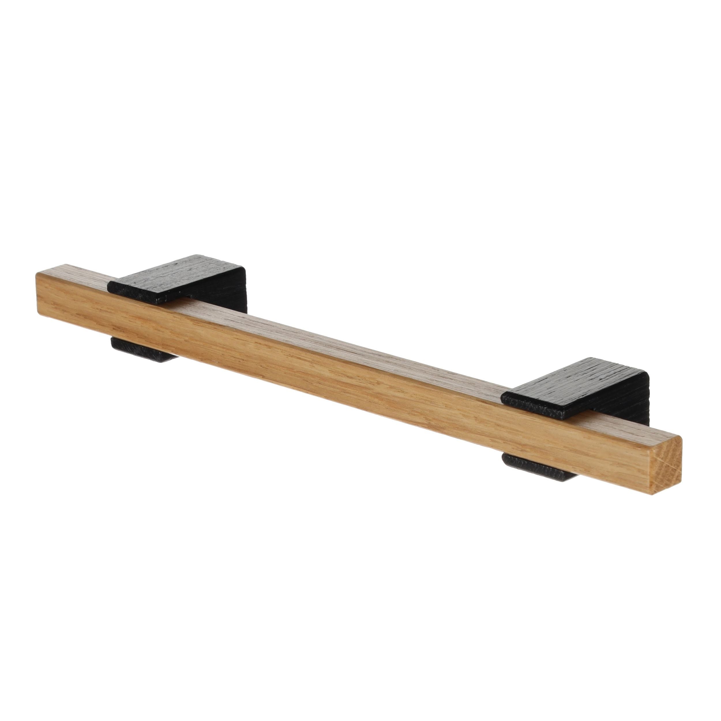 XT10 Handle, lacquered natural oak/black stained oak, F100%
